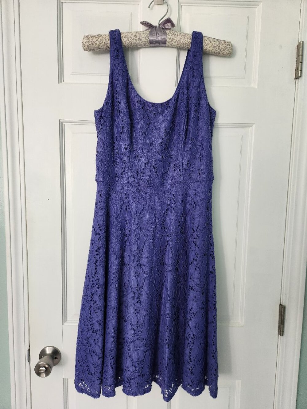 Women's Dress - LUXE by Carmen Marc Valvo - Size 8